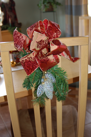 Holiday Chair Decorating Ideas