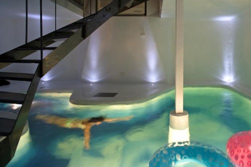 House With A Swimming Pool Inside