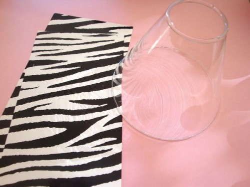 How To Decorate A Vase With Zebra Pattern