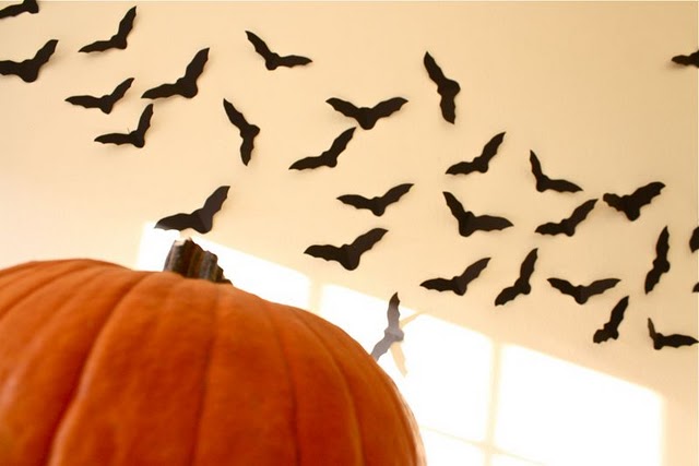 How To Decorate Your Walls With Bats For Halloween