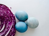 how-to-dye-easter-eggs-using-cabbage-1