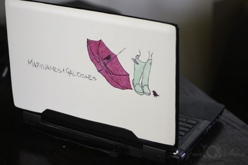 How To Make A Laptop Skin From A Piece of Contact Paper
