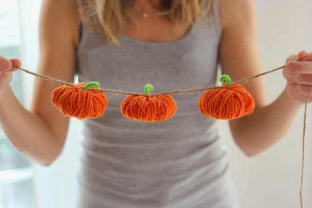 How To Make Ayarn Pumpkin Garland