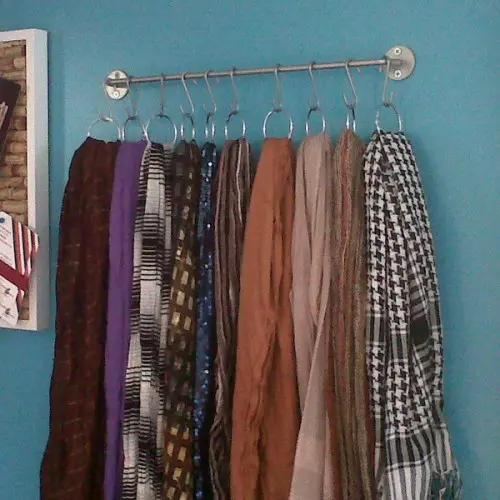 How To Store Scarves