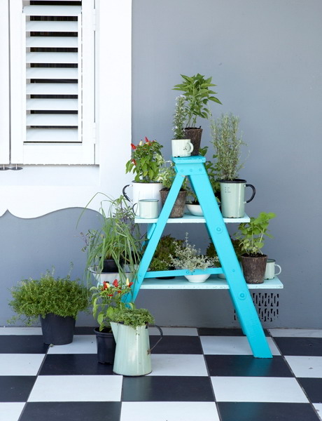 How To Reuse A Ladder As A Plant Stand – 15 Ideas