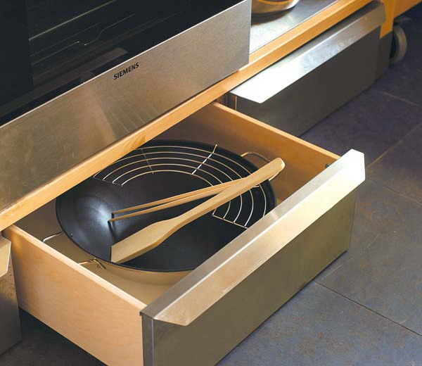 Your under-oven drawer could fit a real full size WOK.