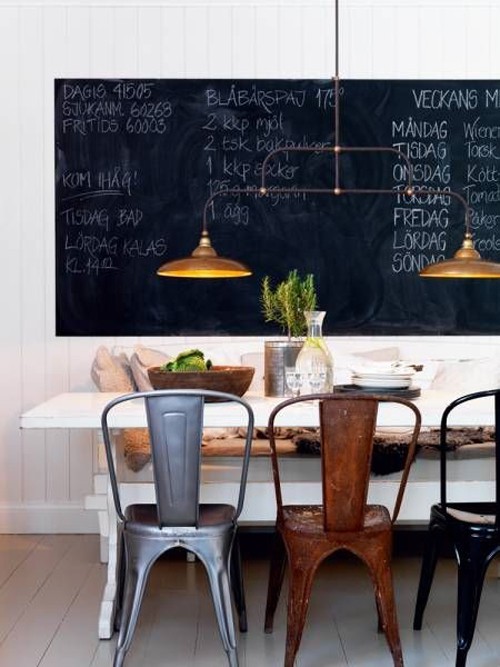 37 Ideas To Use Mixed Dining Chairs In Dining Rooms