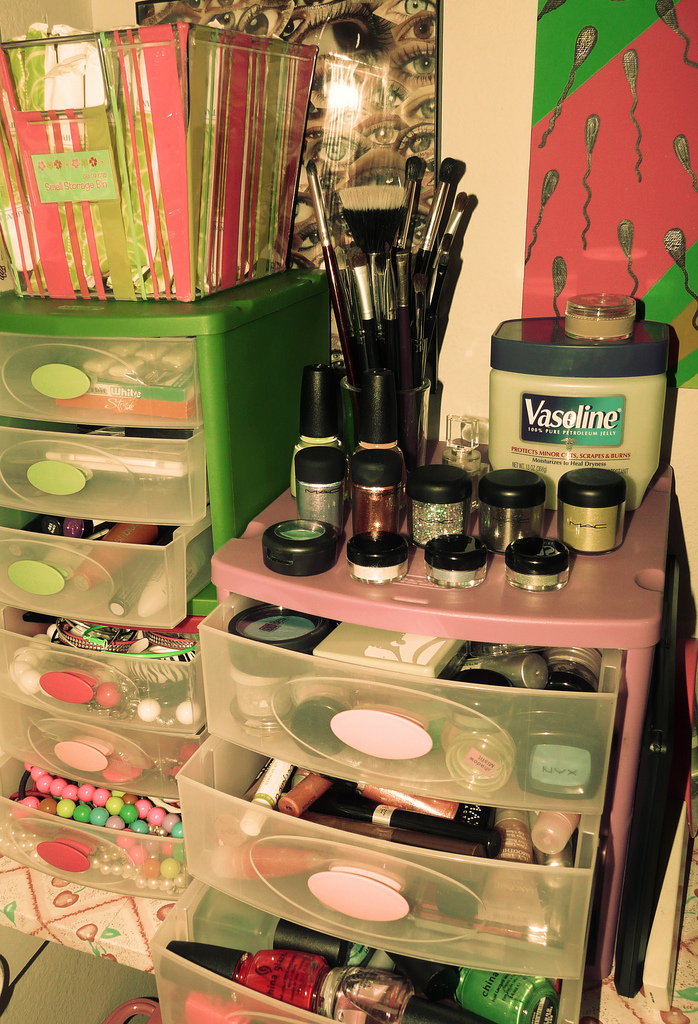 Organized Makeup Storage Drawers