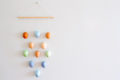 Original And Colorful DIY Easter Egg Wall Hanging