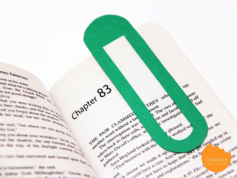 giant paper clip bookmark (via onelmon)