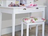 diy dressing table of an old desk