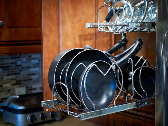 Super smart and practical frying pans organizer.