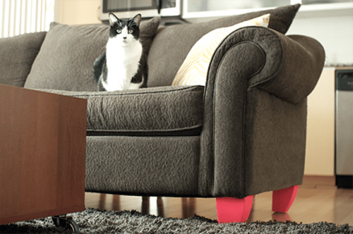 Renovating Furniture Legs To Make A Bright Detail