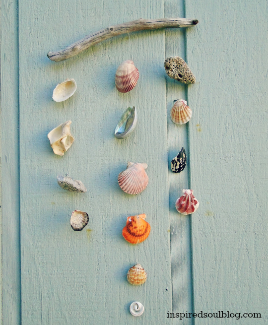 driftwood and shells mobile (via inspiredsoulblog)