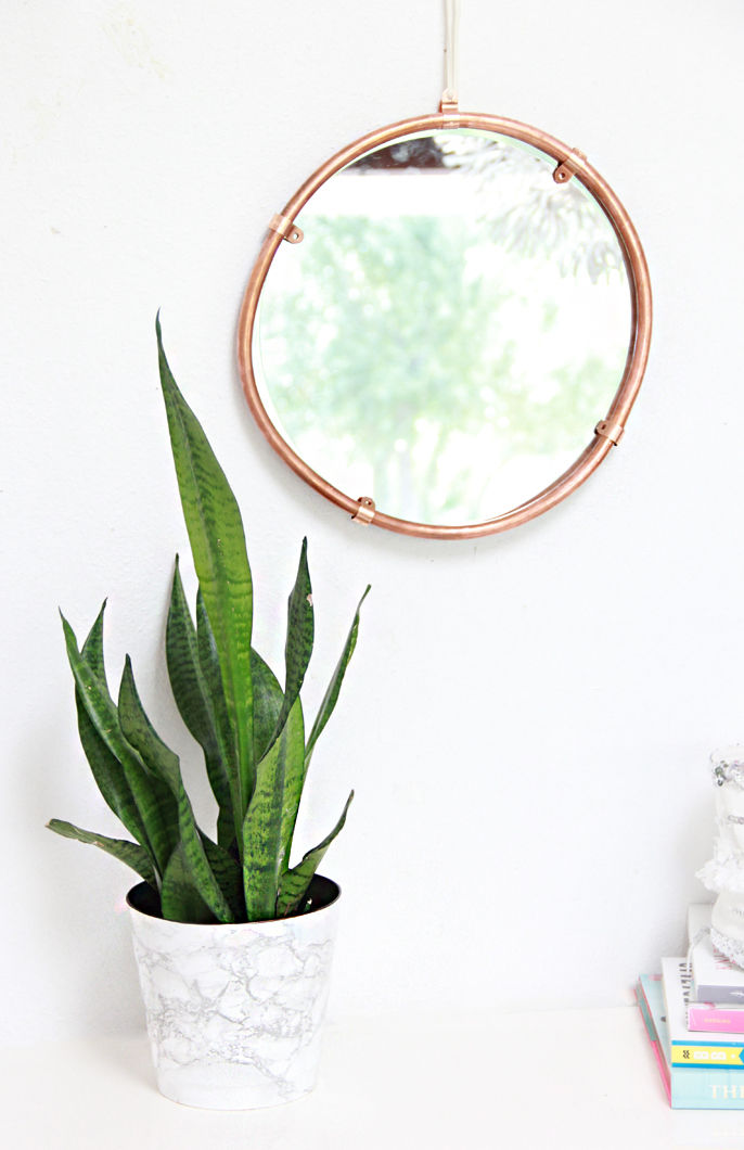 Simple and stylish diy copper edged mirror  2