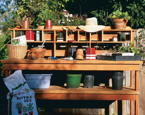 Simple Yet Very Practical Potting Bench