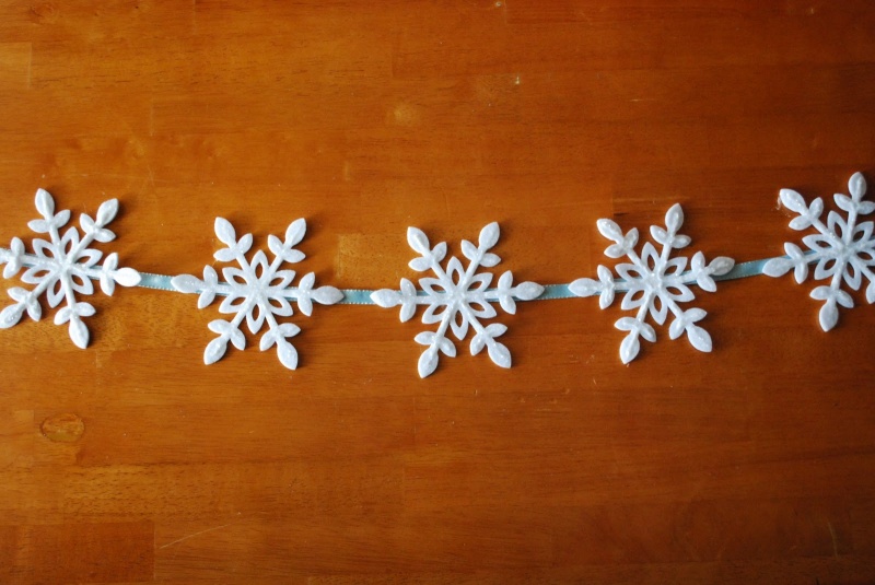 Snowflake Christmas Garland
