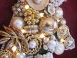 vintage jewelry Christmas tree