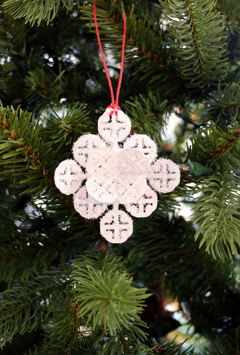 Picture Of sparkly diy christmas mosaic ornaments  11
