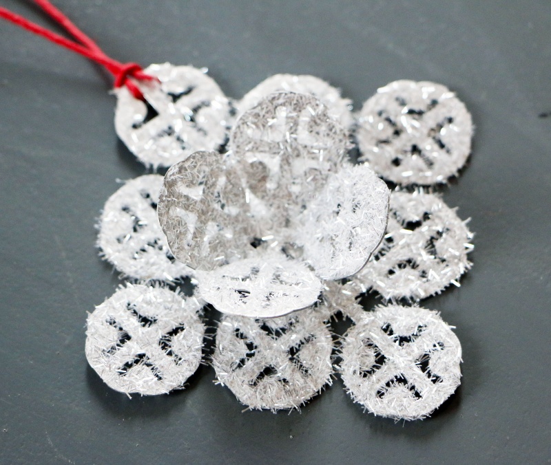 Picture Of sparkly diy christmas mosaic ornaments  8