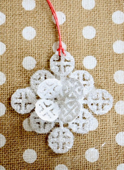 Sparkly DIY Christmas Mosaic Ornaments
