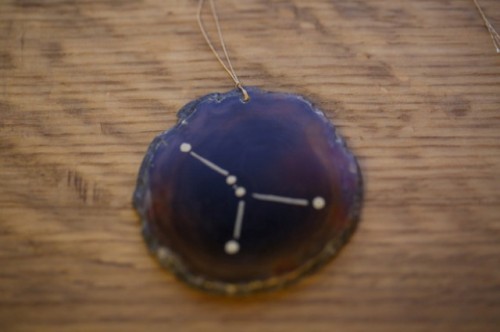 Durable And Stylish DIY Gilded Agate Ornaments
