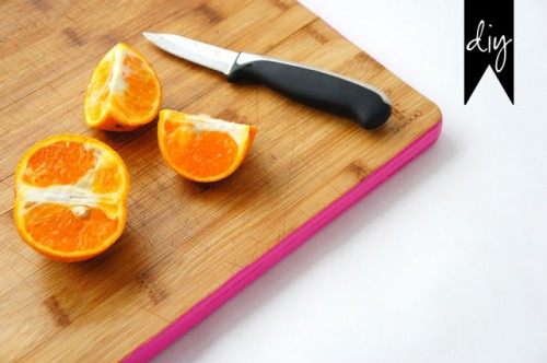 painted bamboo cutting boards (via idlewife)