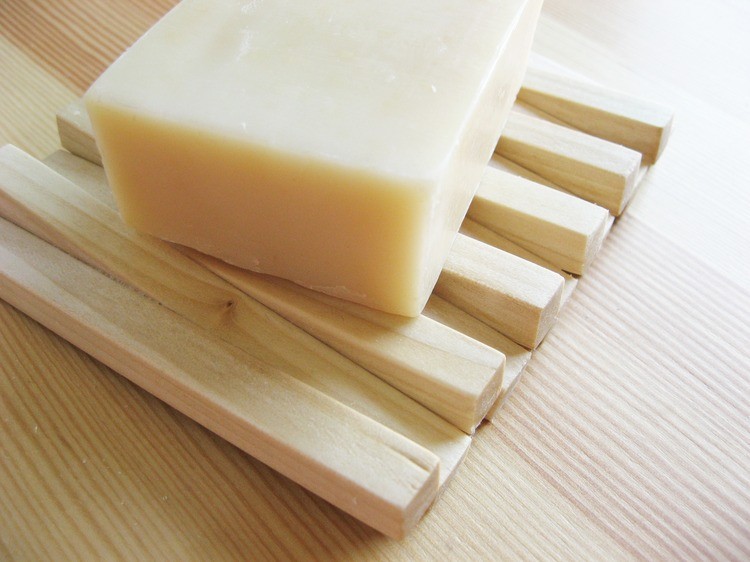 Stylish diy minimalist wooden soap dish  8