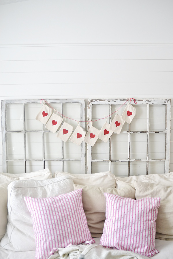 Picture Of super easy diy valentines day garland  5