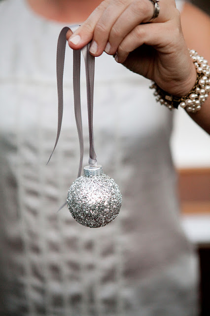 silver glitter ornaments (via valleyandcolifestyle)