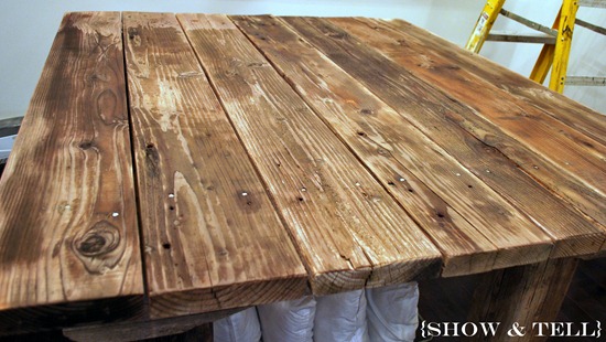 How To Weather New Wood With Vinegar (via sweetpickinsfurniture)