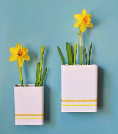 Touch Of Spring: Magnetic DIY Daffodil Planters