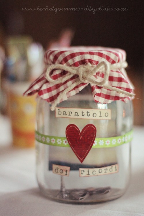 mason jar with memories (via lechatgourmandbyalixia)