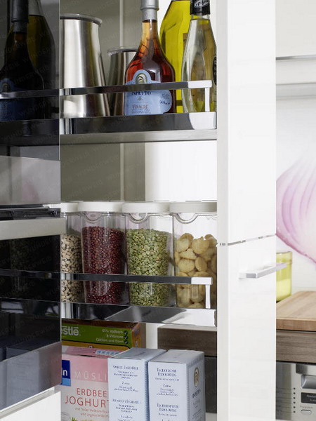 Narrow cabinets are perfect to occupy space when there isn't much of it.