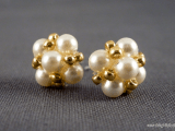 vintage-inspired pearl earrings