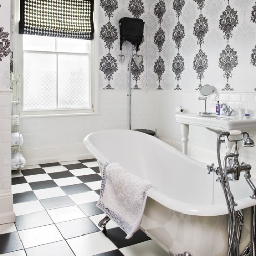 30 Bathroom Wallpaper Ideas