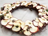 diy apple wreath